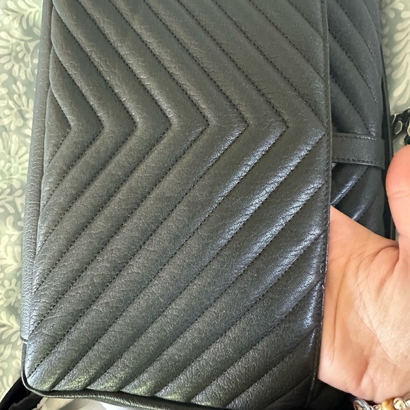 College large YSL ♥️Authenticity Card included♥️ - Picture 11 of 17